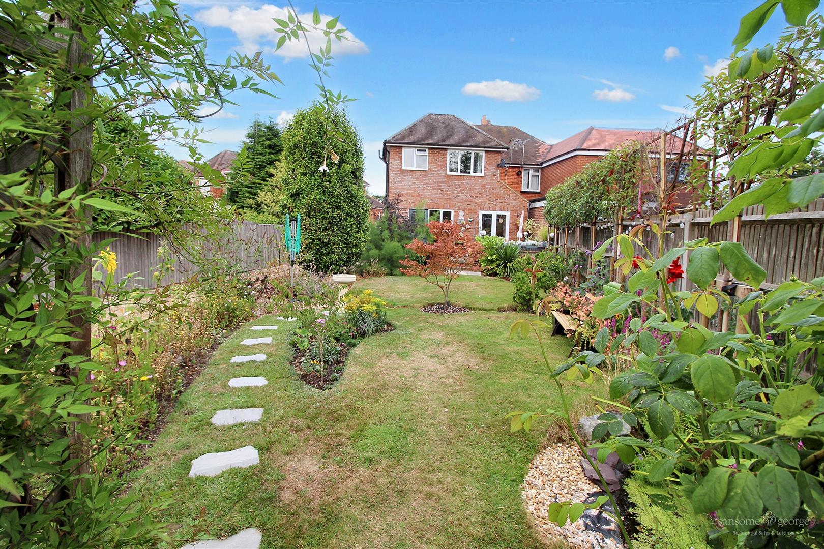 Glenwood Drive, Tilehurst, Reading